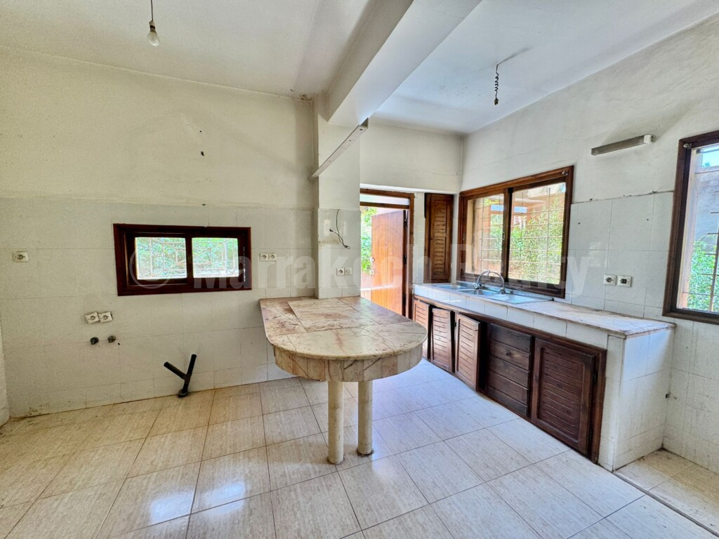 Villa à vendre à usage commerciale ou habitation