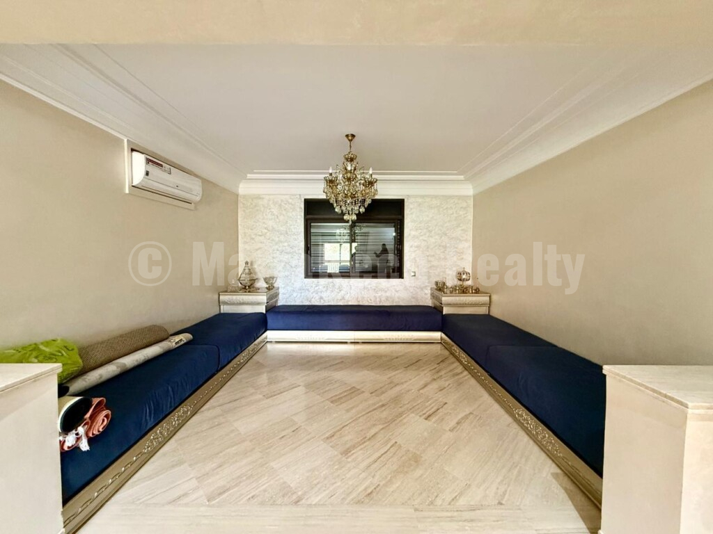Charmant appartement de 2 chambres à Targa