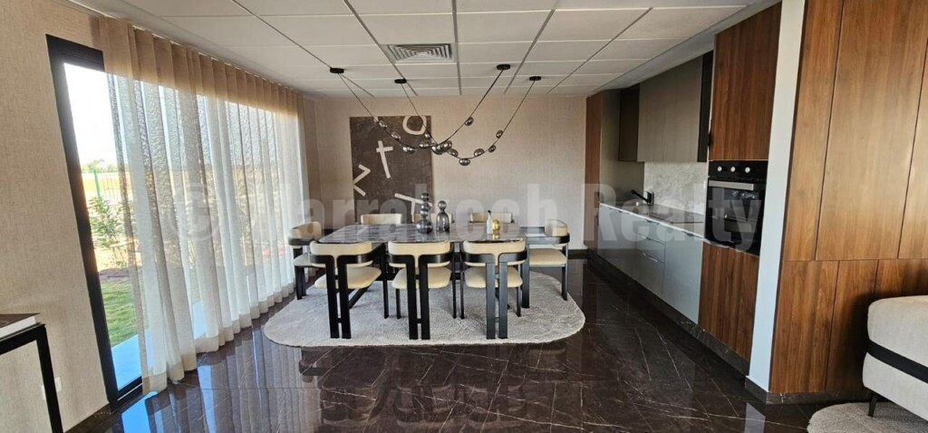 Exceptional Luxury Villa in a new program close to the city