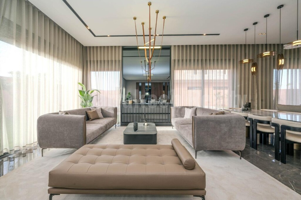 Exceptional Luxury Villa in a new program close to the city