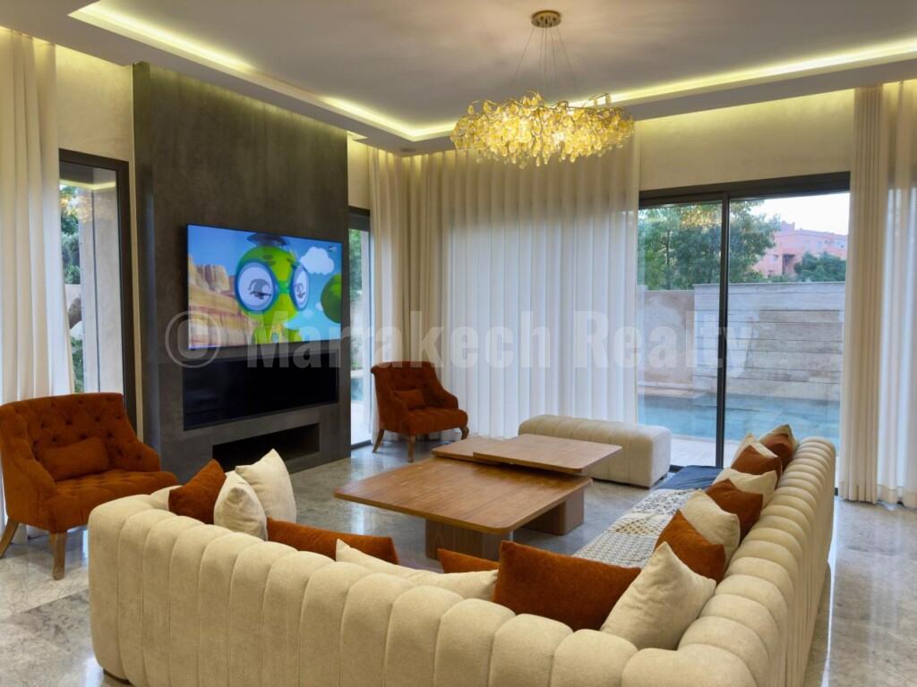 Modern 4 bedroom villa for sale in Targa