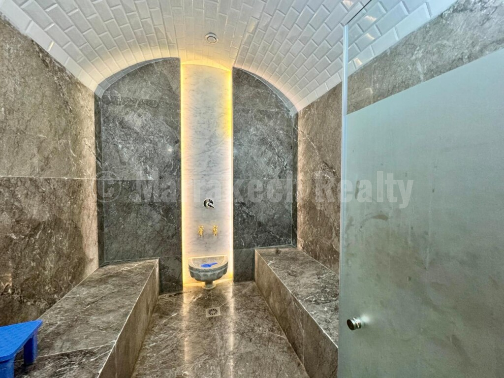 Modern 4 bedroom villa for sale in Targa