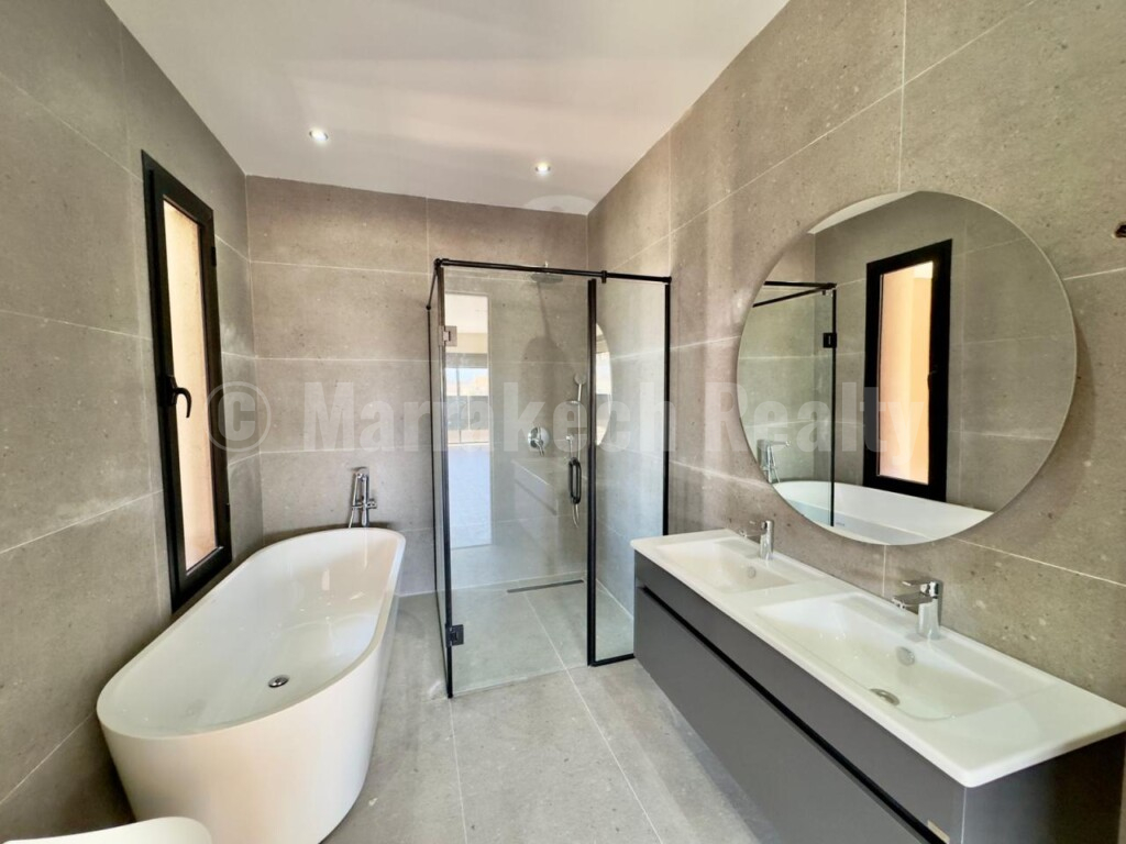 Villa contemporaine à vendre de 5 chambres dans Marrakech