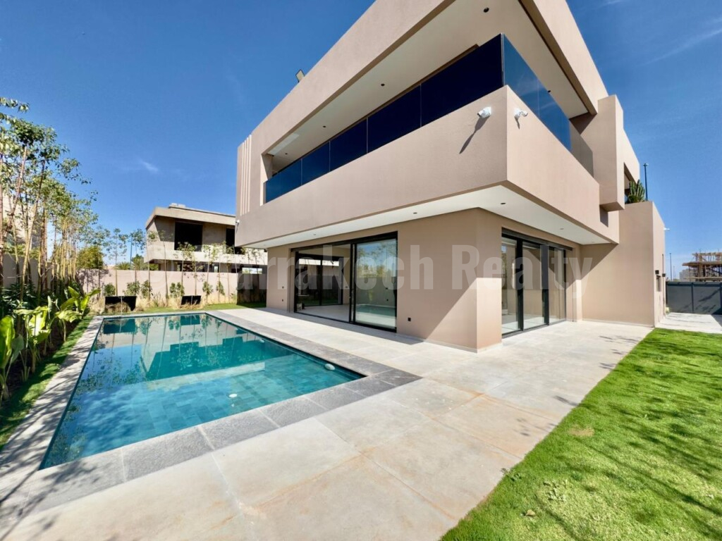 Villa contemporaine à vendre de 5 chambres dans Marrakech