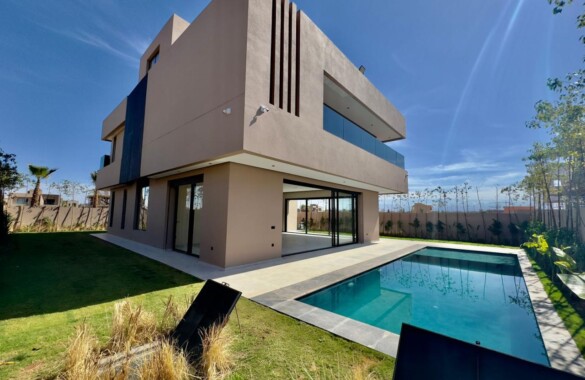 Villa contemporaine à vendre de 5 chambres dans Marrakech