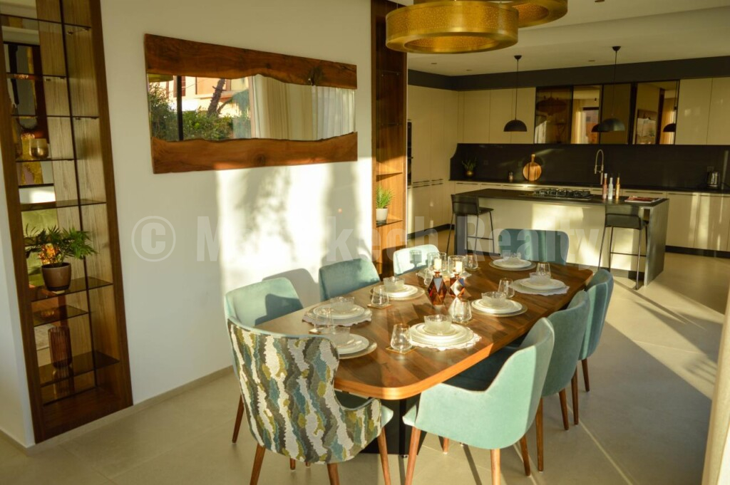 Villa moderne dans une oliveraie à 15 mn de Marrakech