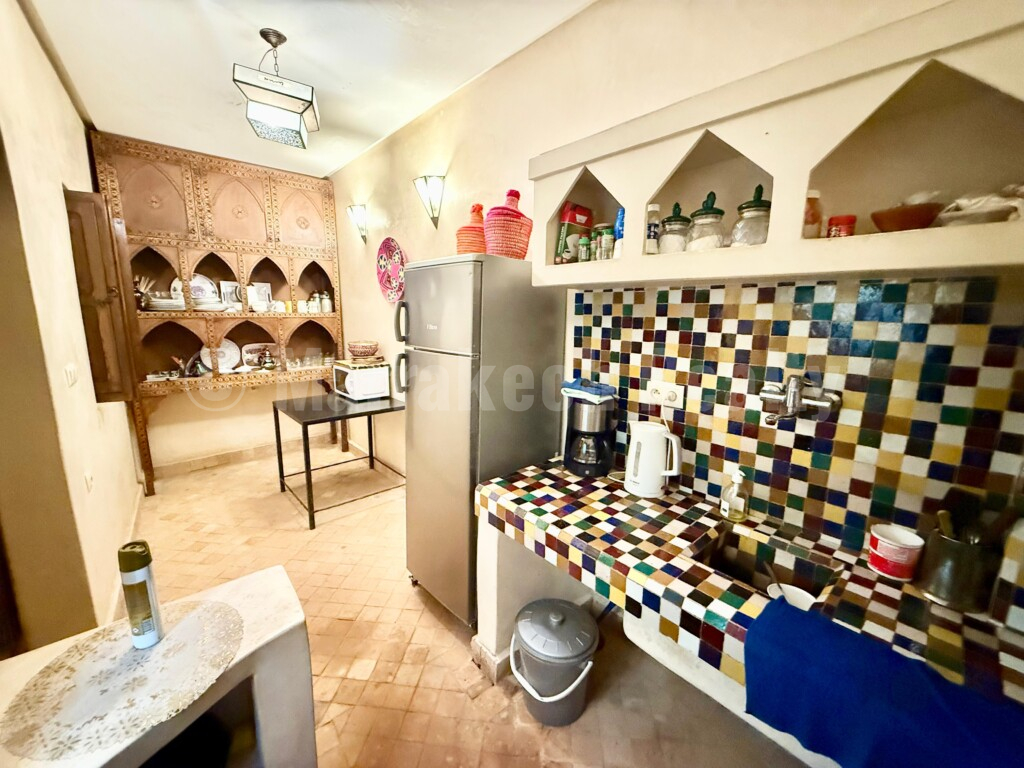 Renovated 4-bedroom riad with excellent access