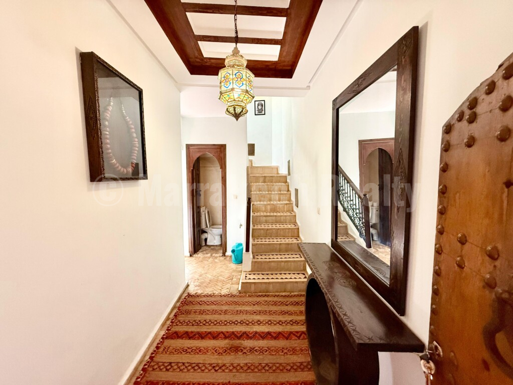 Renovated 4-bedroom riad with excellent access