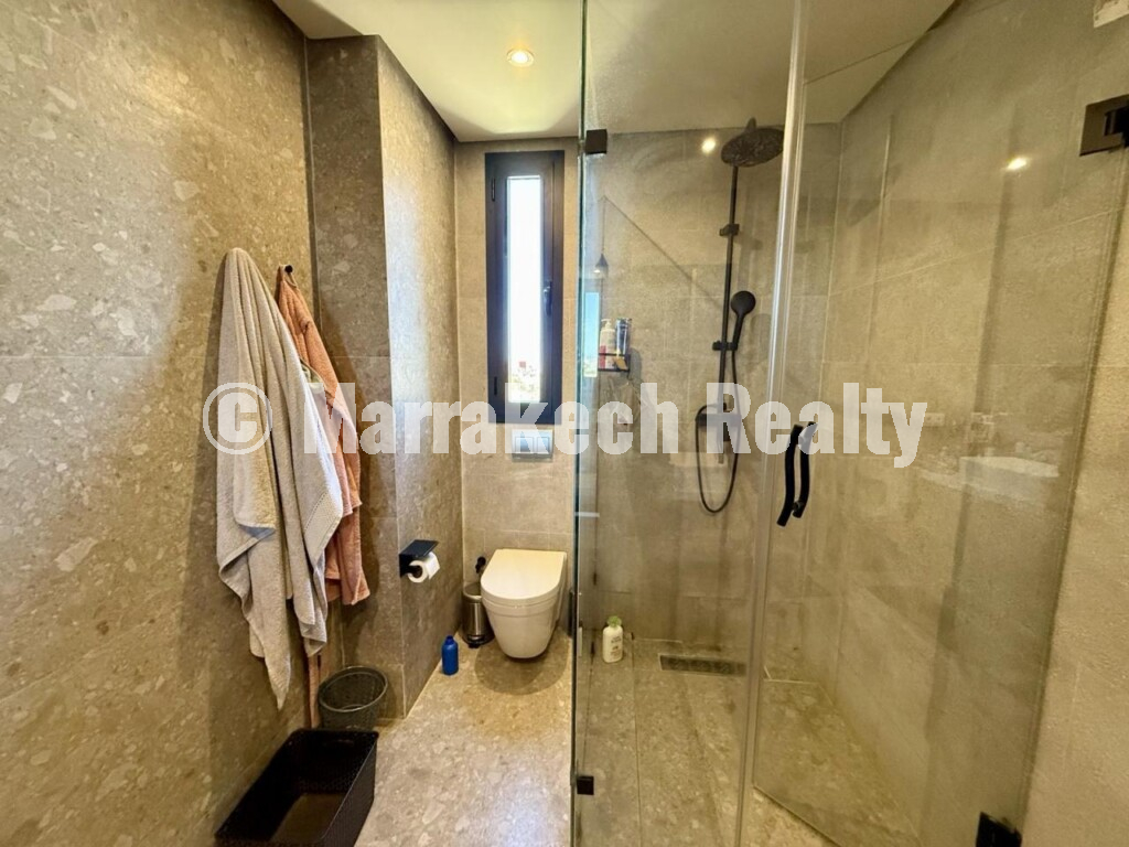 Prestigious Contemporary Villa on a Golf Estate