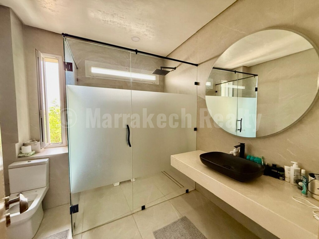 Exceptional Villa on the Golf Front with large pool