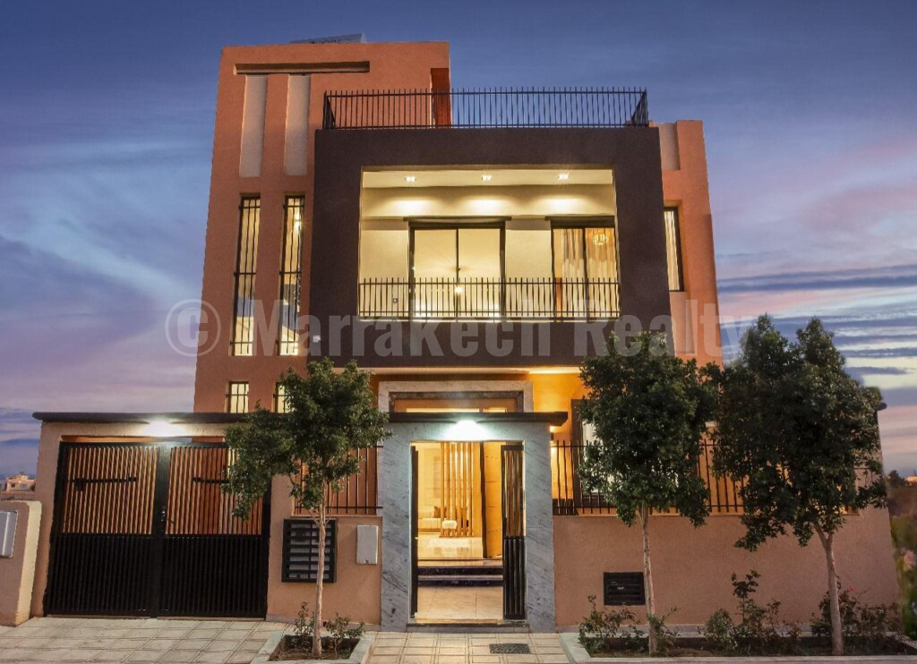 Elégante Villa à vendre à Agdal, proche centre ville