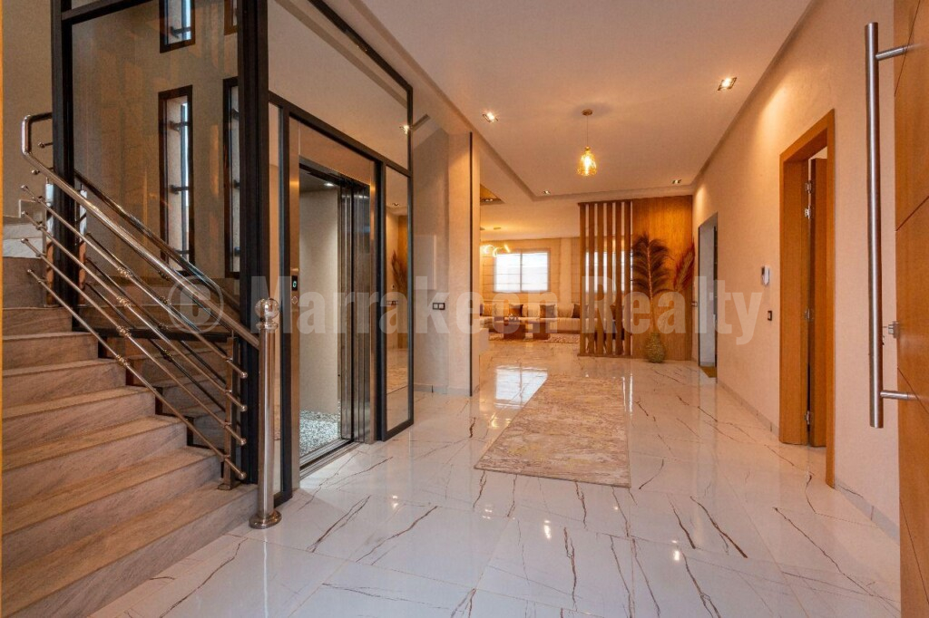 Elégante Villa à vendre à Agdal, proche centre ville
