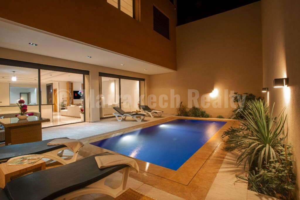 Elégante Villa à vendre à Agdal, proche centre ville