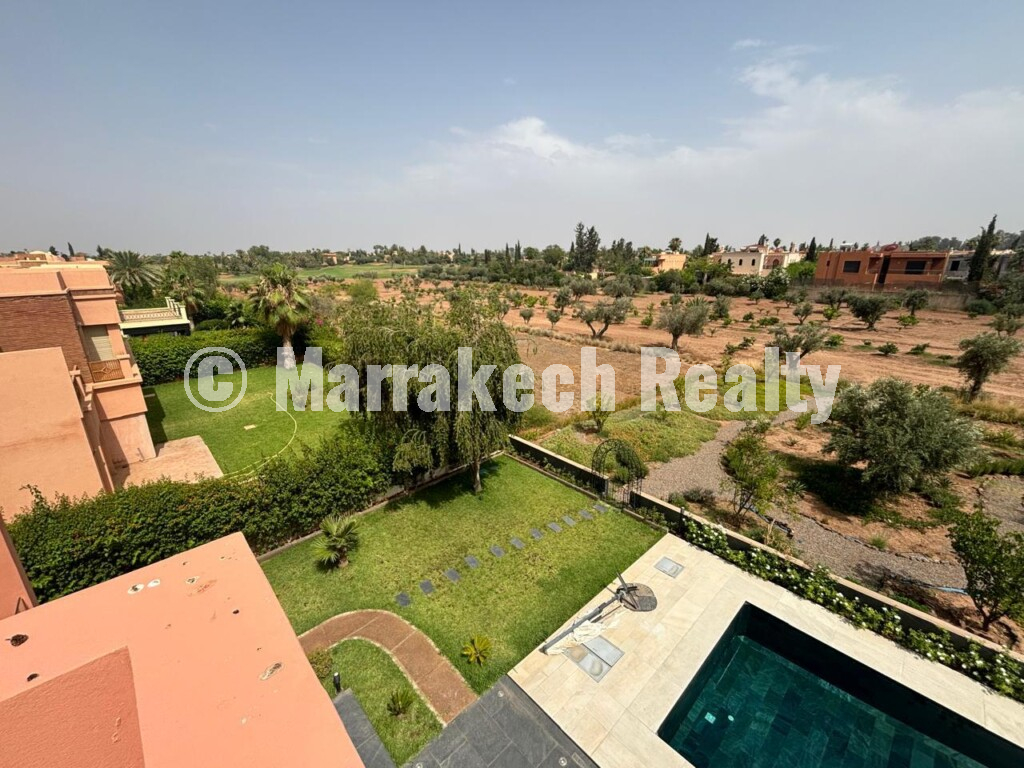Villa moderne de 4 suites avec piscine à Amelkis