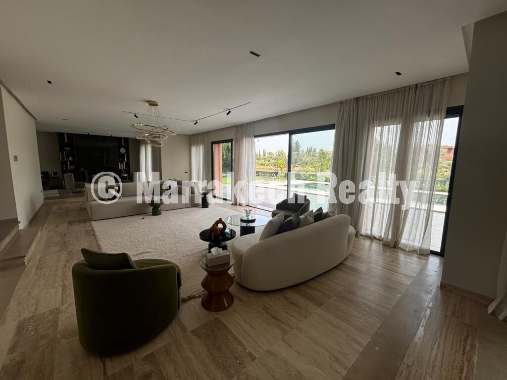 Villa moderne de 4 suites avec piscine à Amelkis