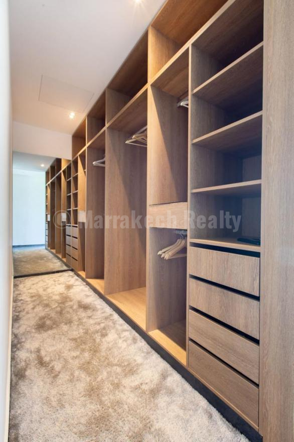 Modern Villa with Private Pool for rent long term