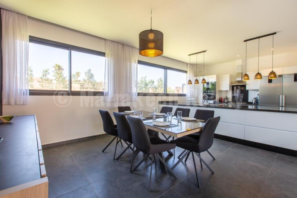 Modern Villa with Private Pool for rent long term