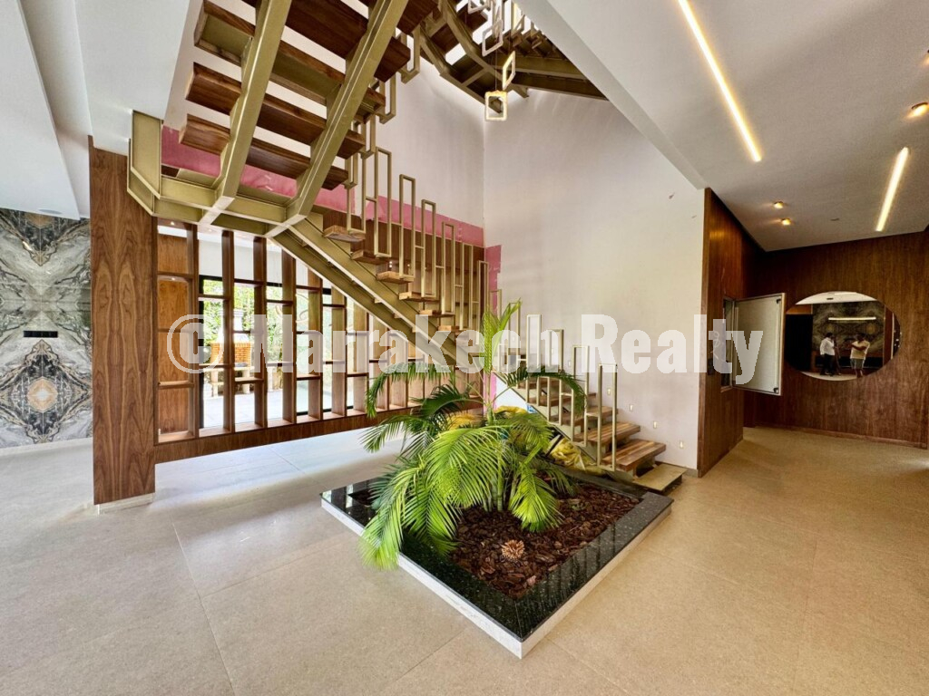 Contemporary Luxury Villa for Sale nearby Marrajech center