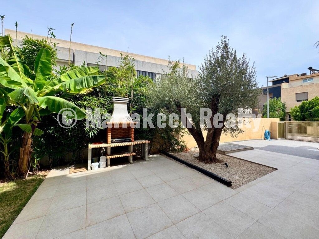 Contemporary Luxury Villa for Sale nearby Marrajech center