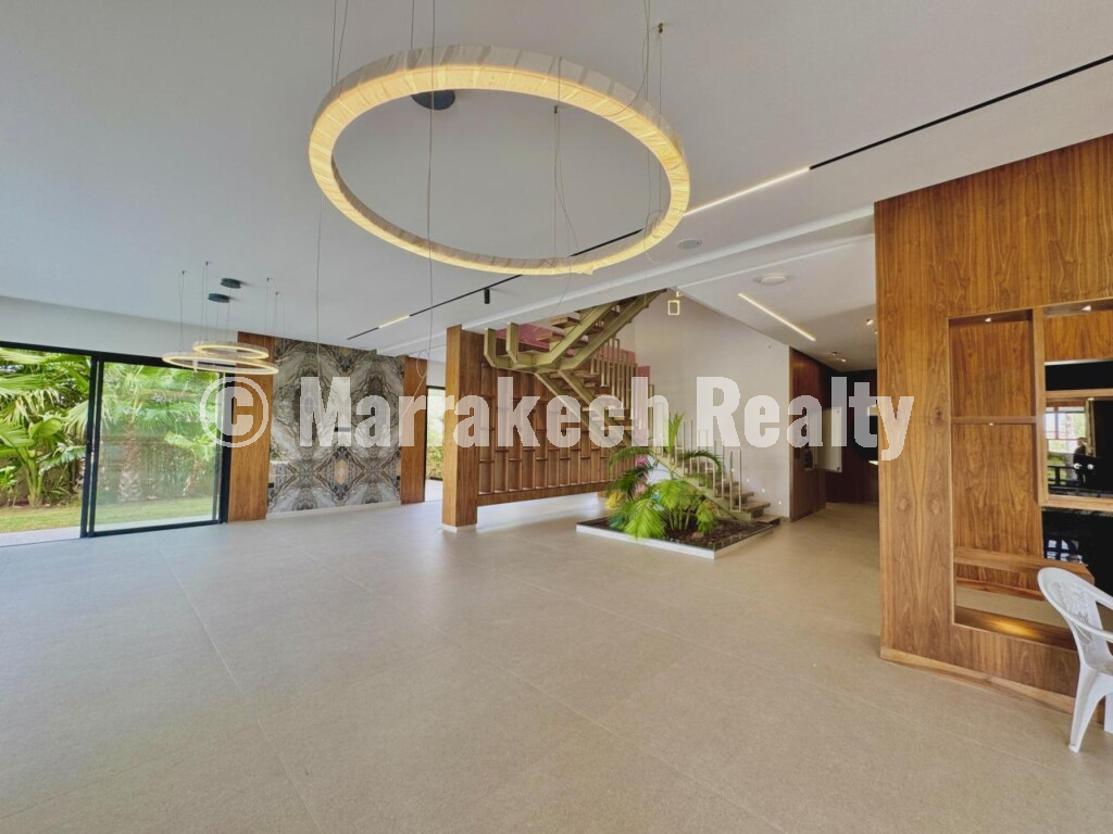Contemporary Luxury Villa for Sale nearby Marrajech center