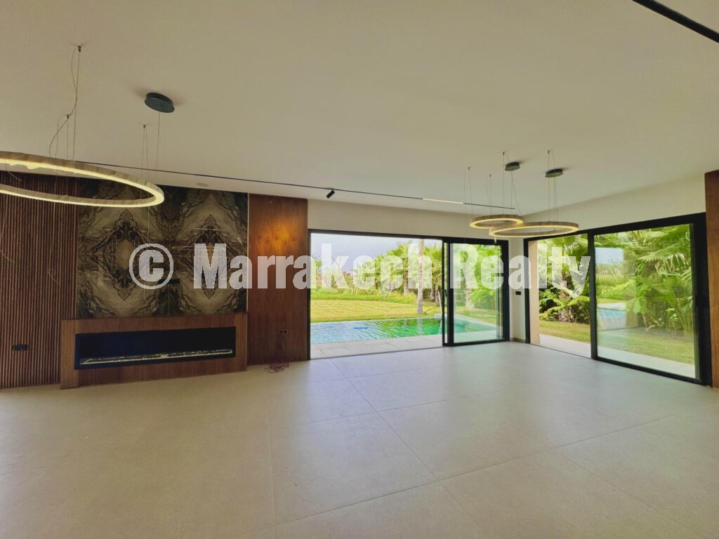Contemporary Luxury Villa for Sale nearby Marrajech center