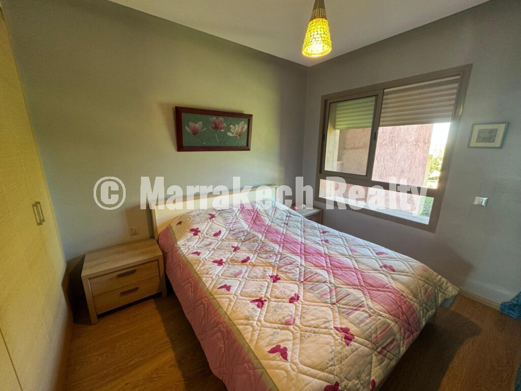 Superbe appartement meublé avec vue sur golf et piscines