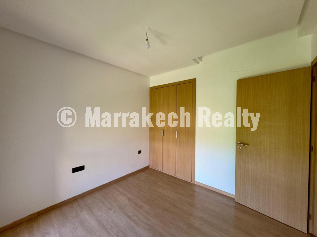 Beautiful 3 Bedroom Apartment with Terrace