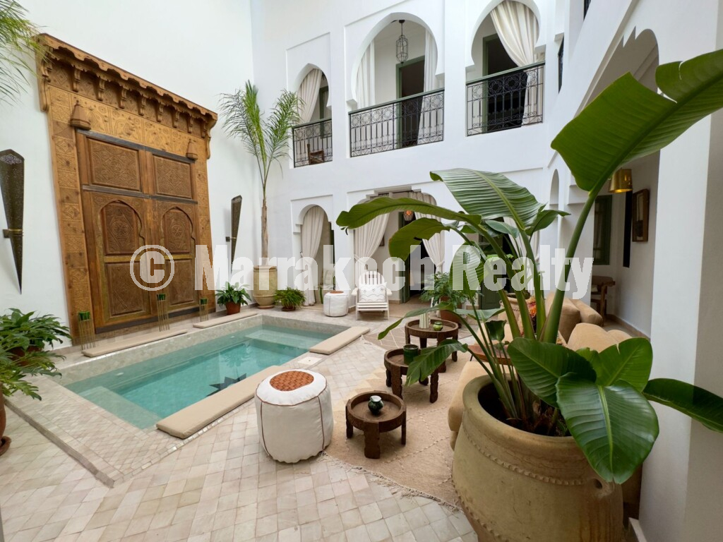 Exclusivité : Riad authentique de 7 chambres avec piscine chauffée et hammam