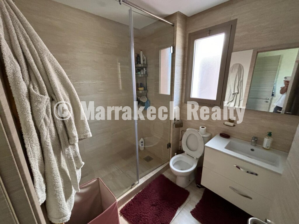 Appartement de standing avec vue sur golf et Atlas