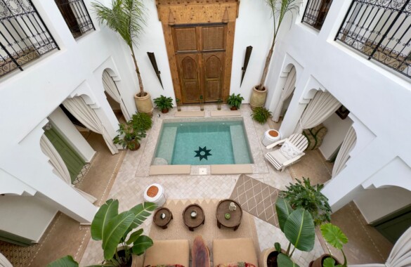 Authentic 7 Bedroom Riad with Pool and Hammam