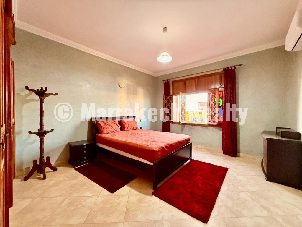 Villa De Prestige À l’Architecture Marocaine Authentique
