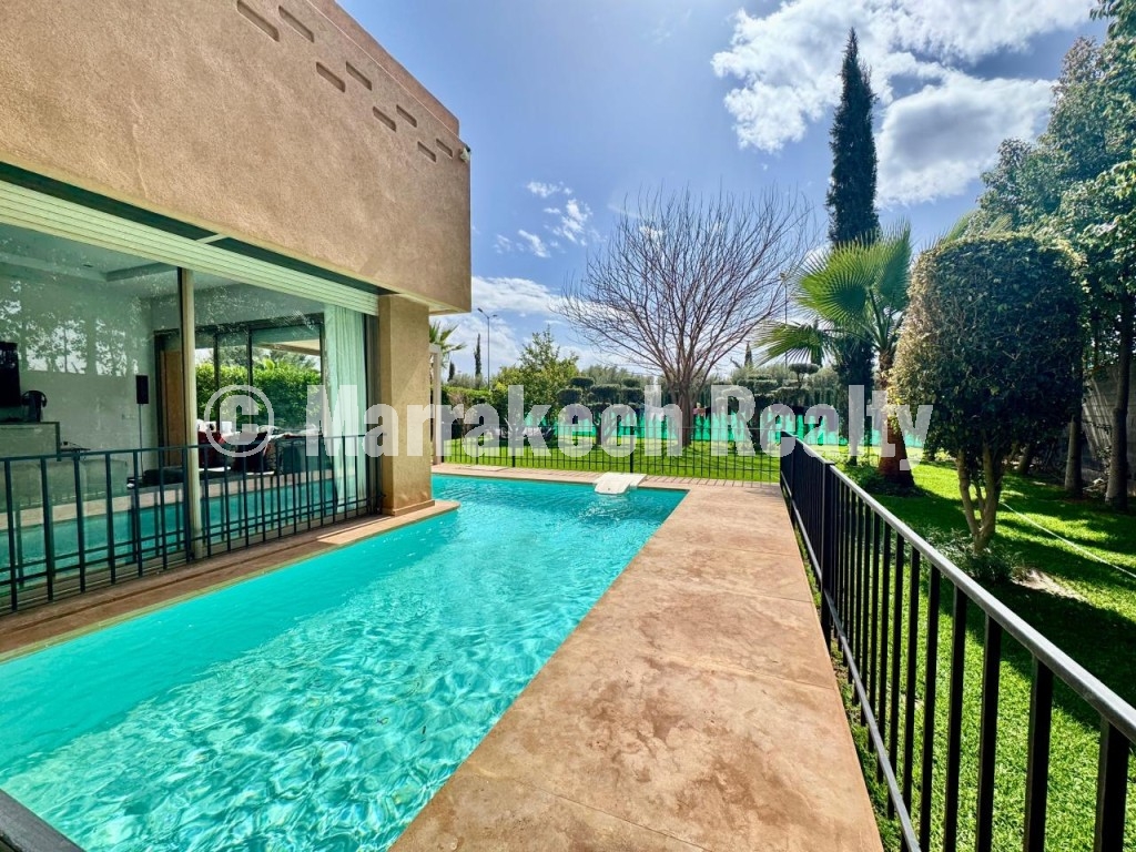 4-Bedroom Villa for Rent on The Casablanca Road