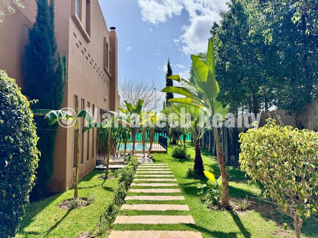 4-Bedroom Villa for Rent on The Casablanca Road
