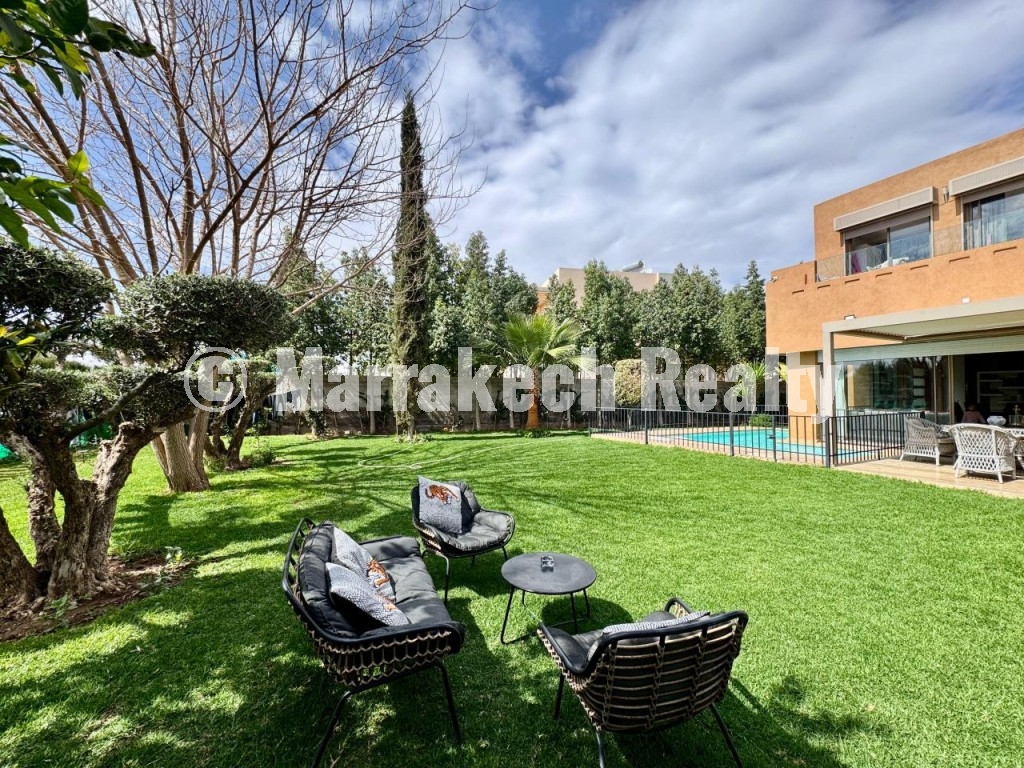 4-Bedroom Villa for Rent on The Casablanca Road