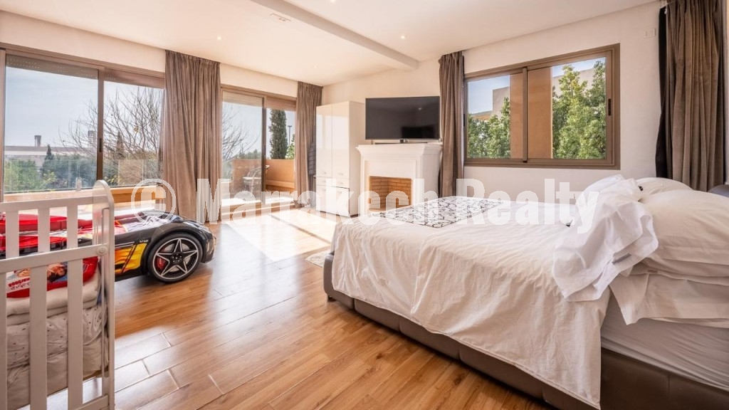 4-Bedroom Villa for Rent on The Casablanca Road