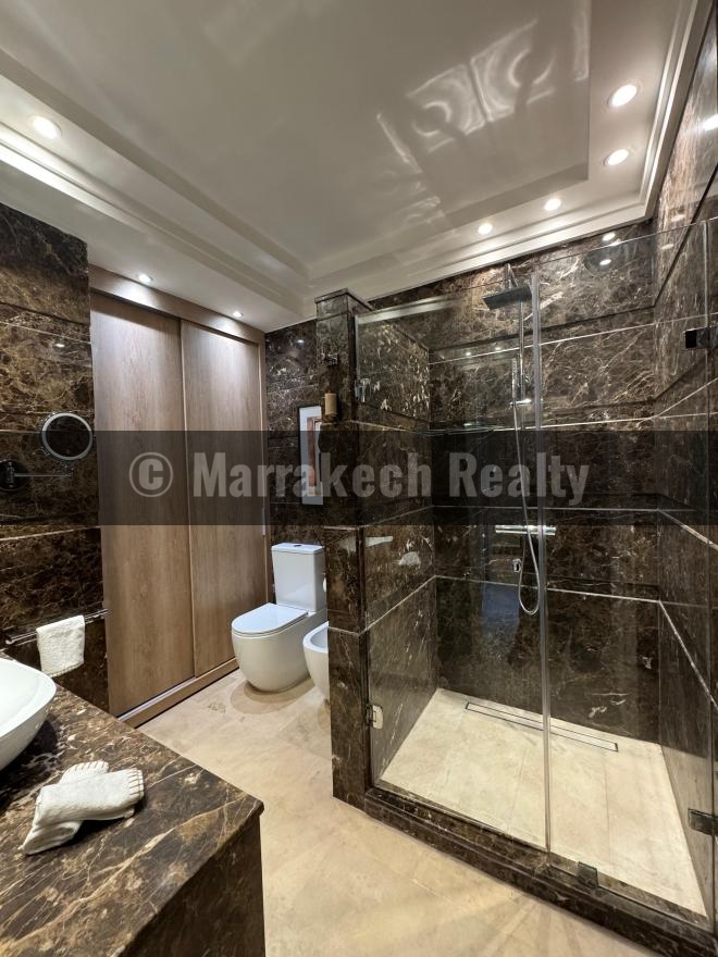 Luxurious 3-bedroom apartment for rent, Hivernage