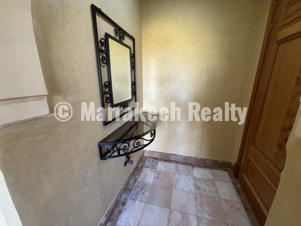 Charmant Appartement Meublé à Vendre à La Palmeraie
