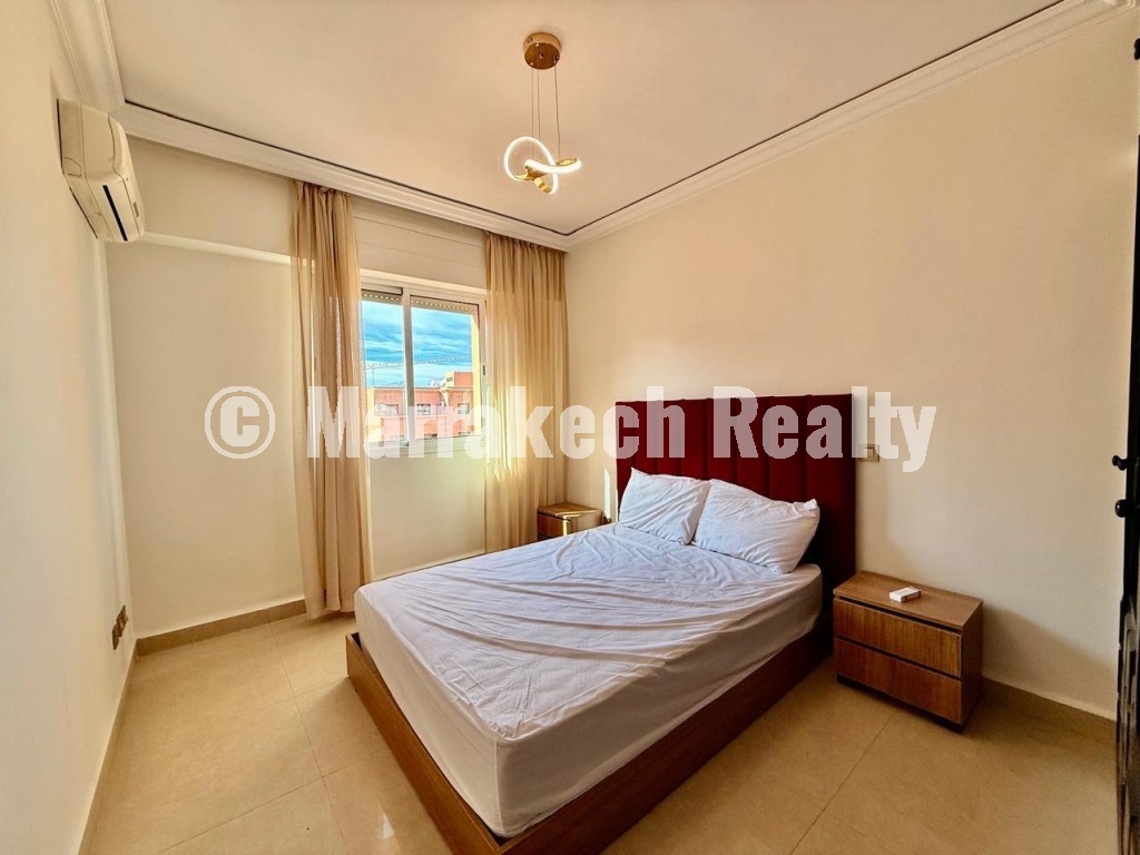 Apartment for Sale in Guéliz Centre, Top Floor with Private Rooftop