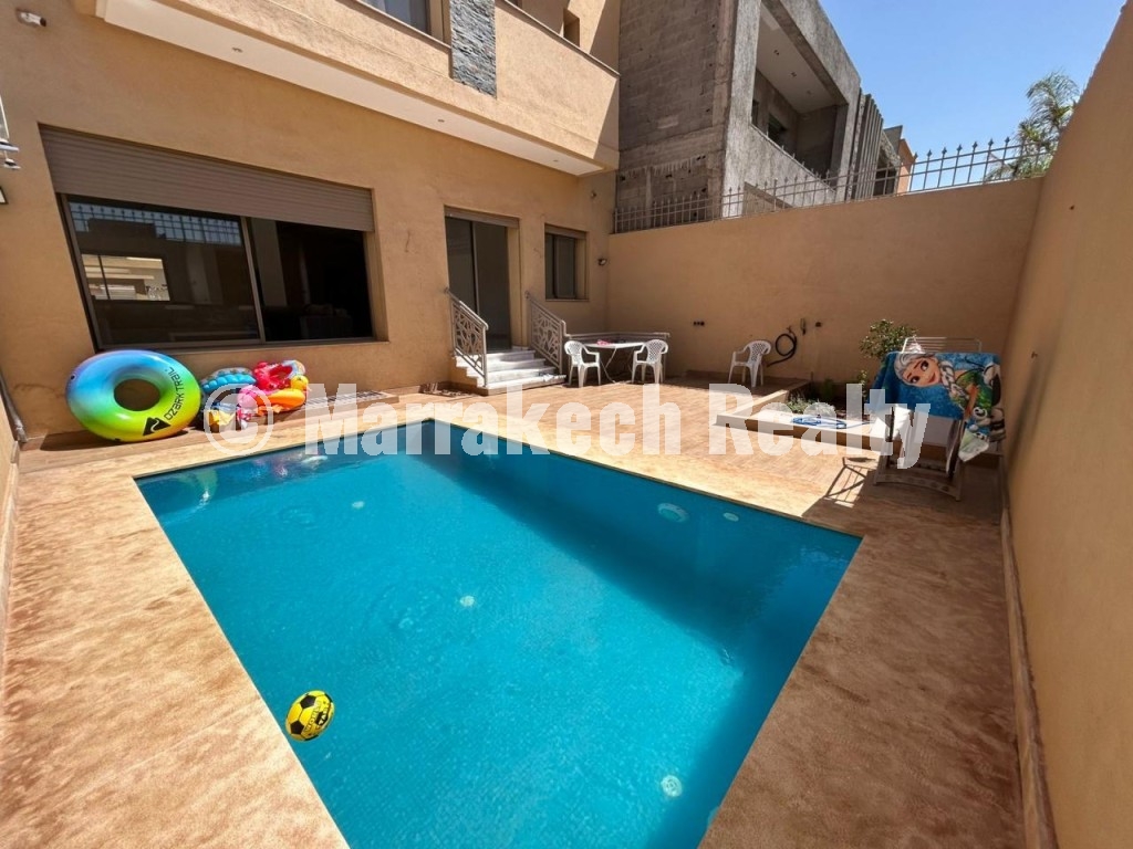 Magnifique Villa 3 Chambres à Louer à Chrifia