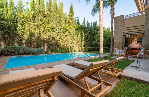 Villa moderne 3 chambres à louer à Akenza