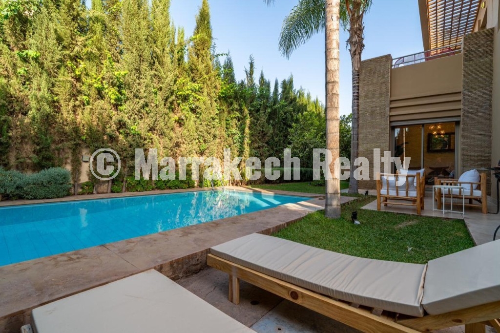 Villa moderne 3 chambres à louer à Akenza