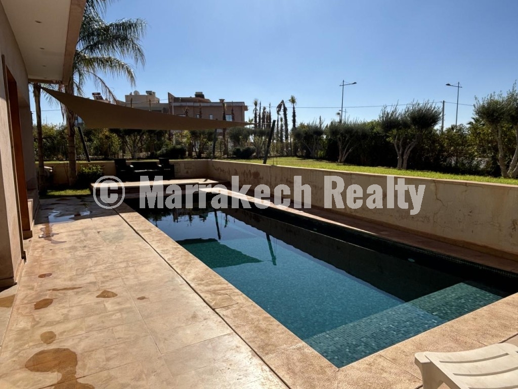 Magnifique Villa à Louer Sur Argan Golf Resort