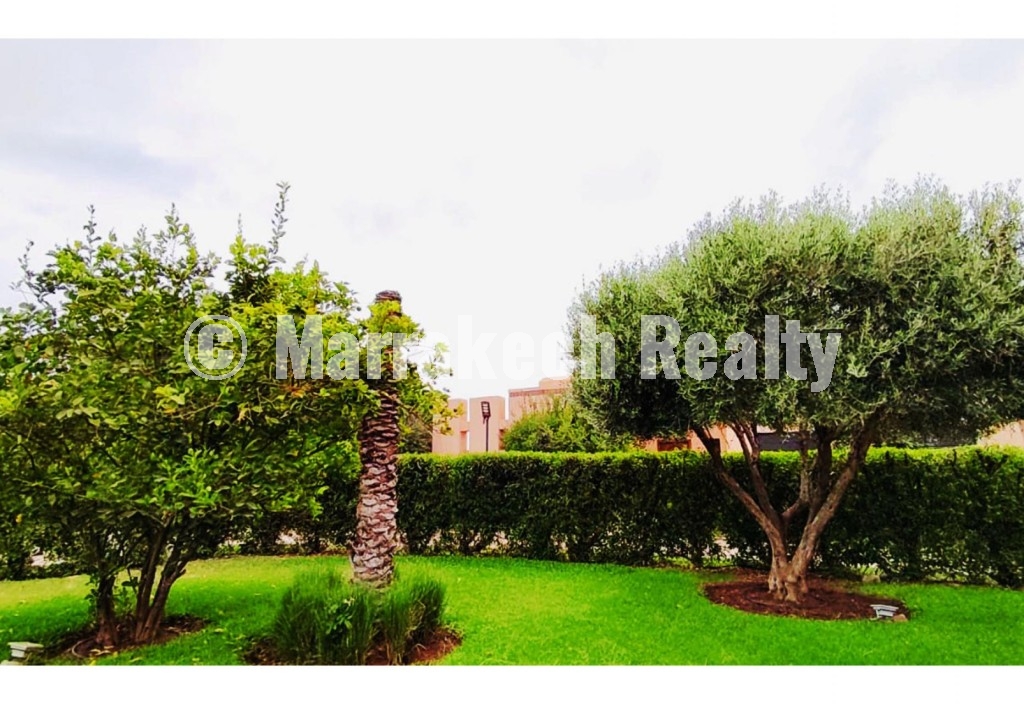 PREMIUM SINGLE-STOREY VILLA WITHIN AN EXCLUSIVE RESIDENTIAL DOMAIN