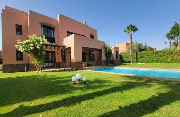Villa de luxe en location route de Fès