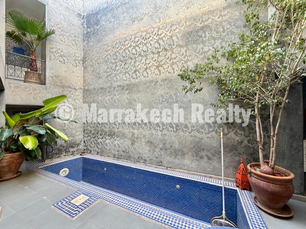 Charmant Riad Moderne de 4 Chambres à Vendre – Médina de Marrakech