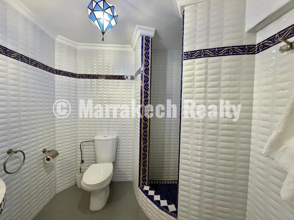 Charmant Riad Moderne de 4 Chambres à Vendre – Médina de Marrakech