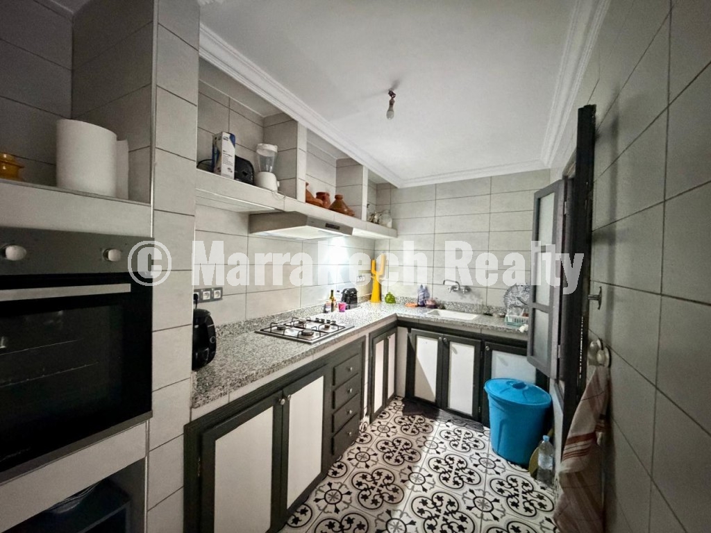Charmant Riad Moderne de 4 Chambres à Vendre – Médina de Marrakech