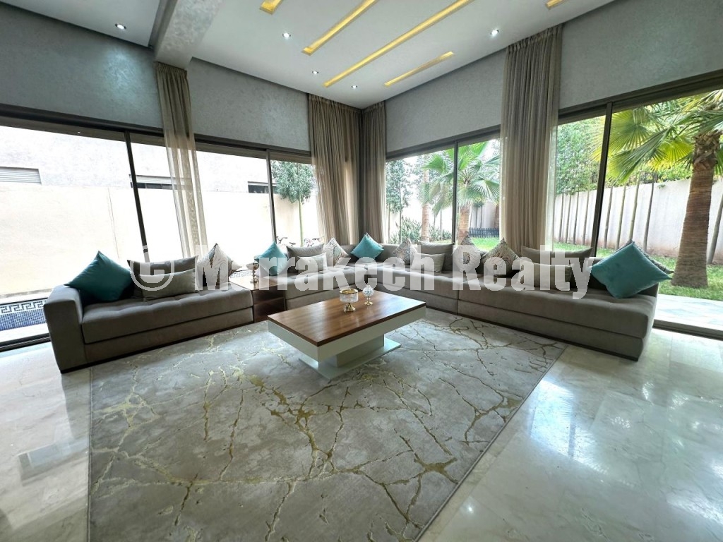 Villa 4 chambres à louer à Targa