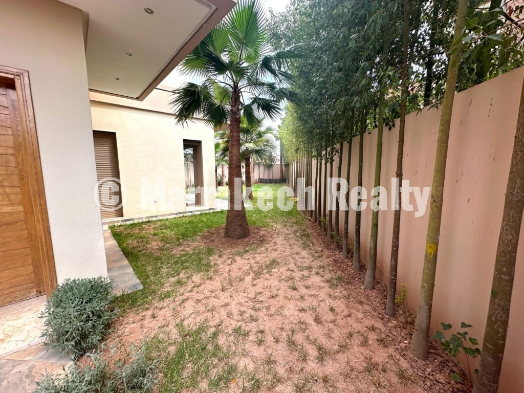 Villa 4 chambres à louer à Targa