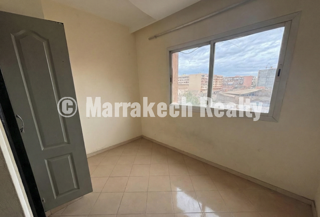 Appartement à Rénover avec Fort Potentiel – Hivernage Extension
